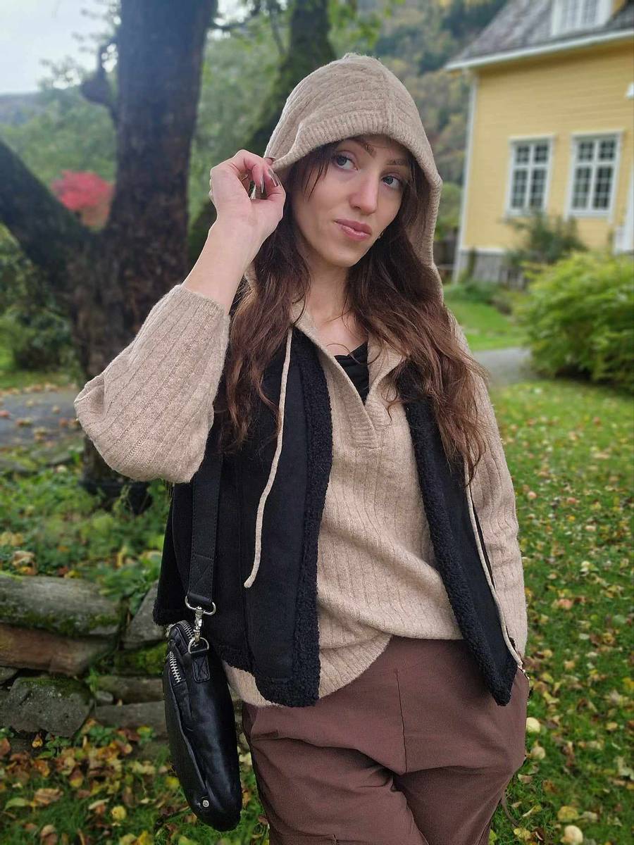 CROSSOVER Skinn Sort 