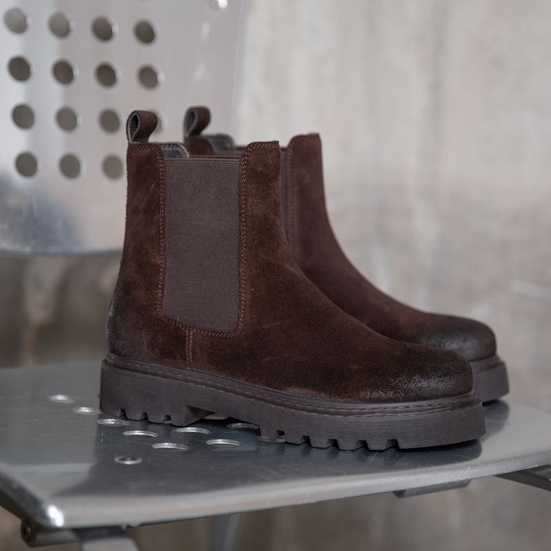 BOOTS Step In Brown Suede 