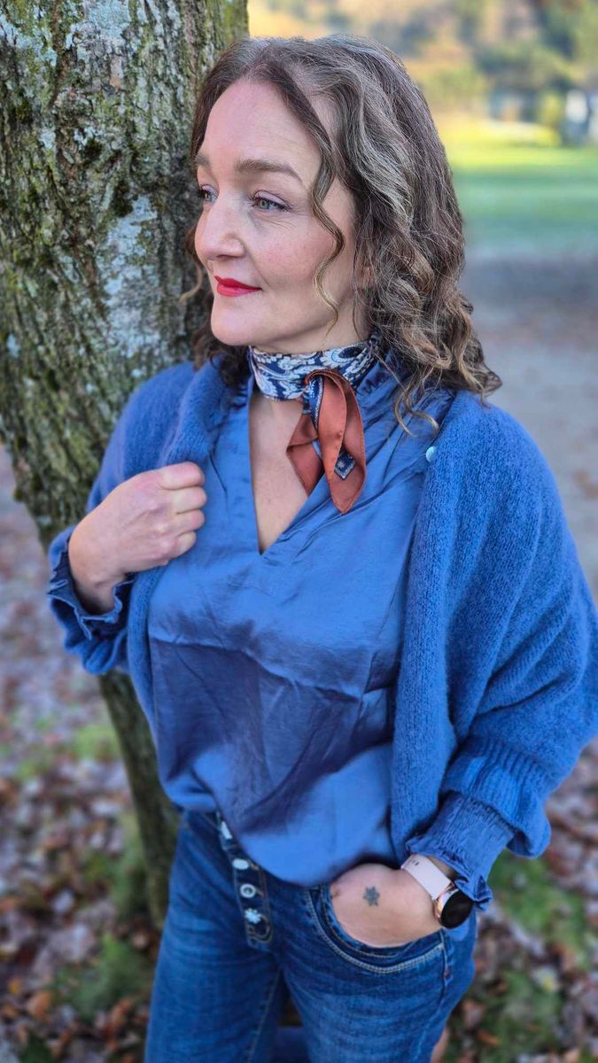 MOE Satin Bluse Dove Blue