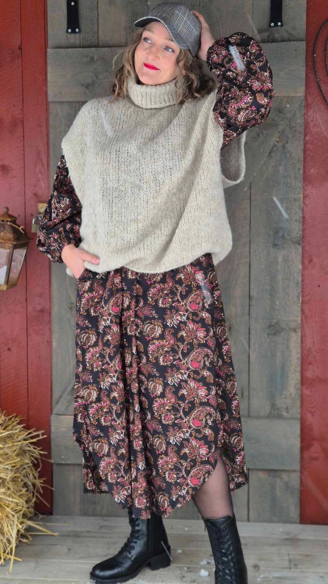 FLORA Kjole Exotic Black