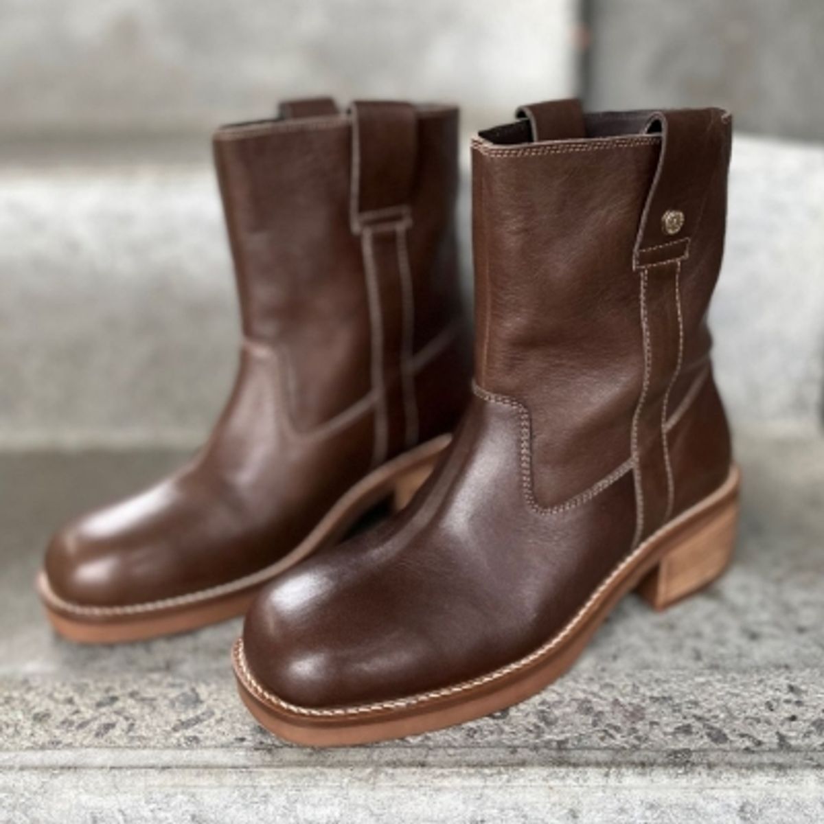 BOOTS Say More Brown/Tan