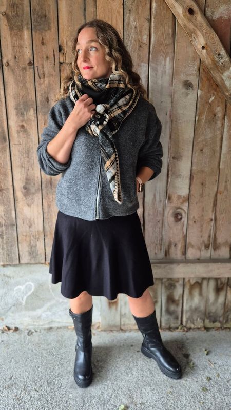 ANNE MARIE Skirt Black